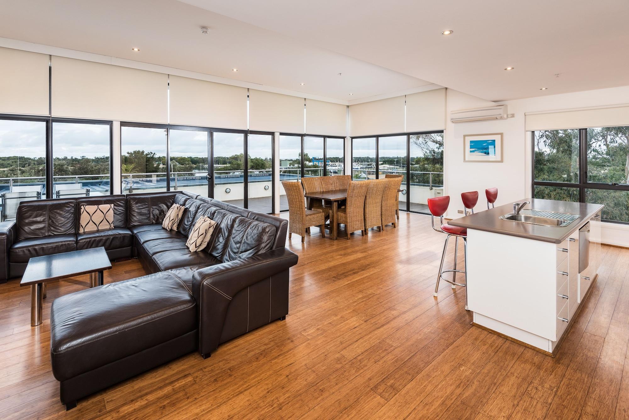 The Esplanade Resort And Spa Lakes Entrance Esterno foto