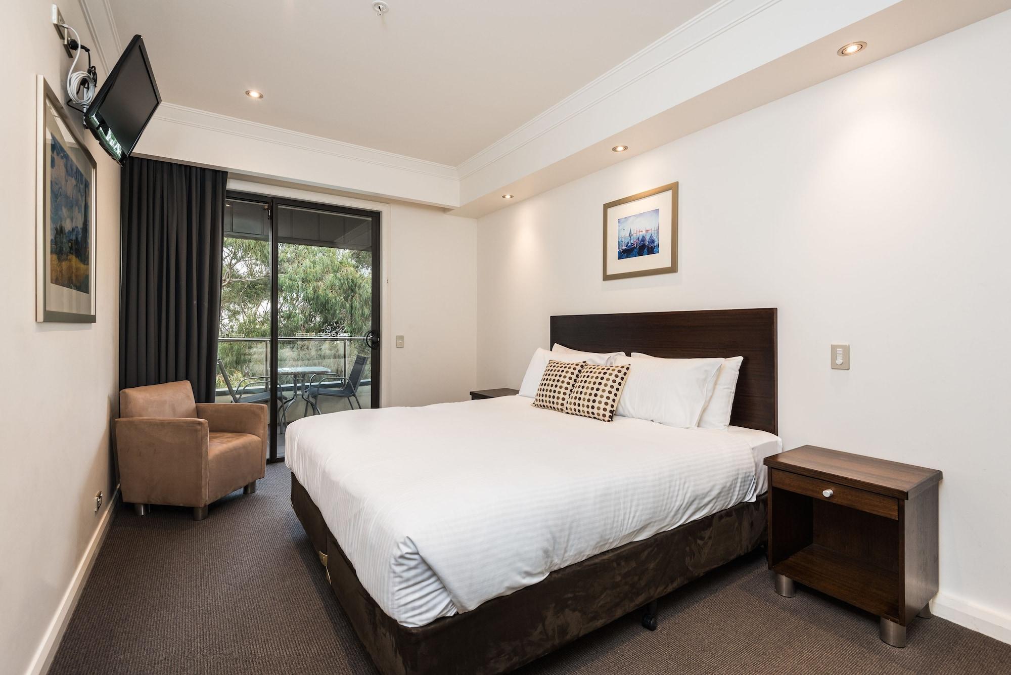 The Esplanade Resort And Spa Lakes Entrance Esterno foto